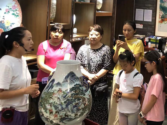 凝聚志愿新动力北京西城开展文化志愿者团建活动(图1)