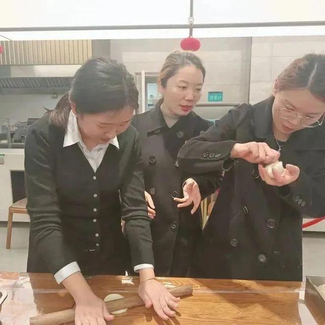 安博体育：增进沟通凝聚力量—云栖兰亭康养公寓积极开展员工团建学习活动(图3)