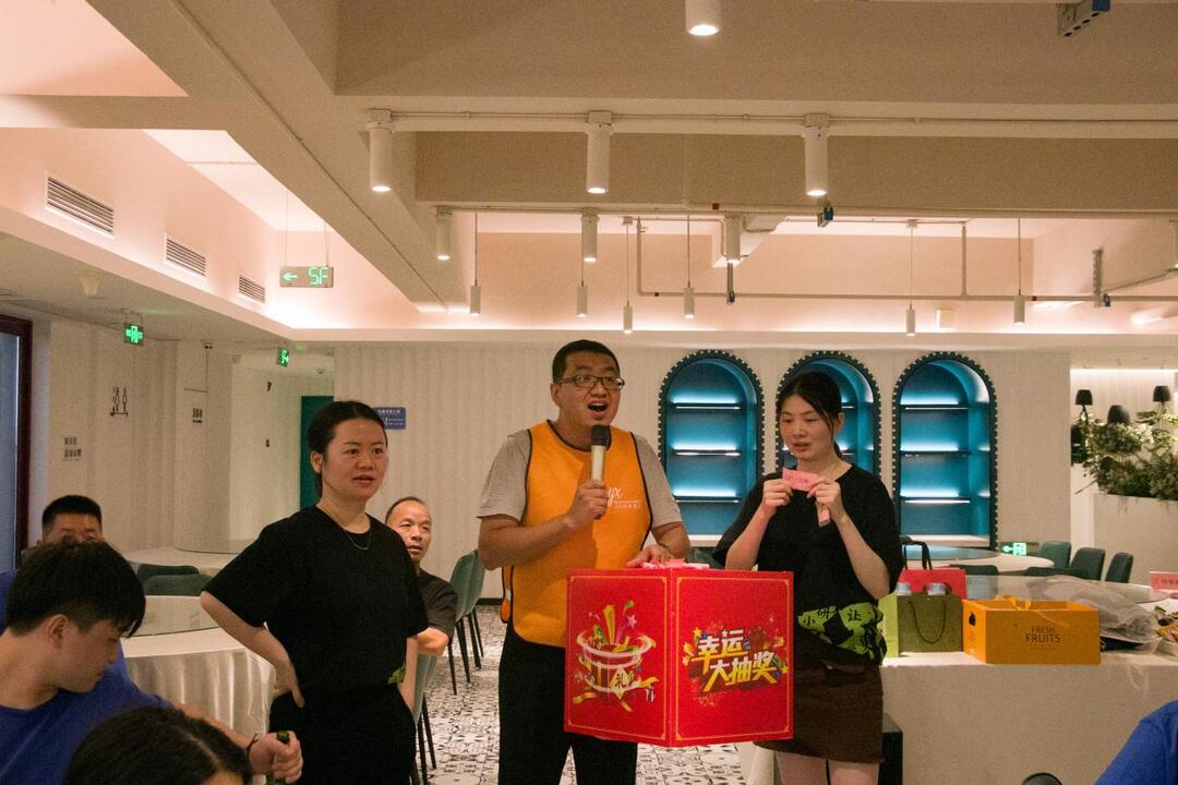 安博体育平台：大汉研学酒店举办“共享美好共同探索”员工培训团建活动(图4)