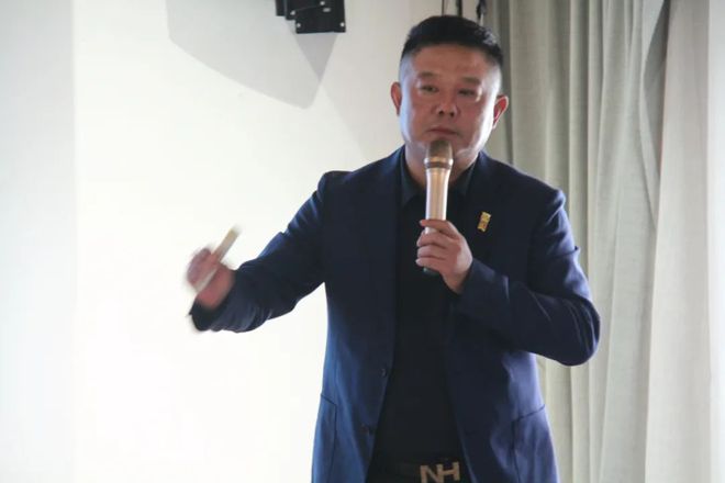 意气风发日升月恒南鸿装饰2024年度新员工团建培训圆满落幕(图2)