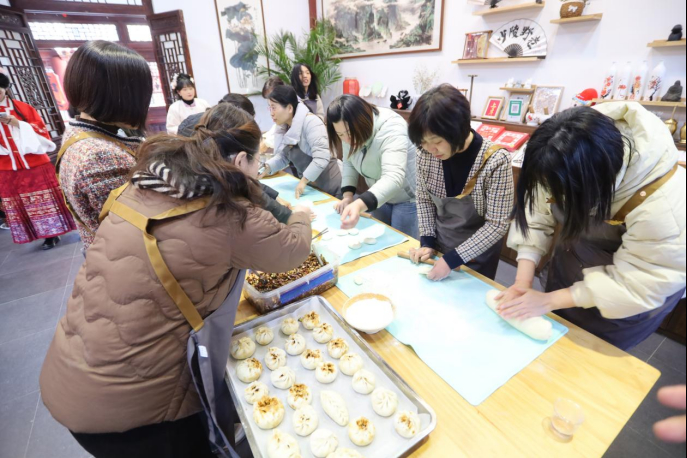 市住建局：开展“传承文化凝聚力量”主题团建活动(图4)