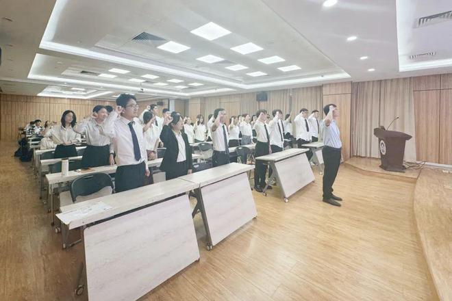 同心筑梦！福医二院凝“新”聚力共向未来(图4)