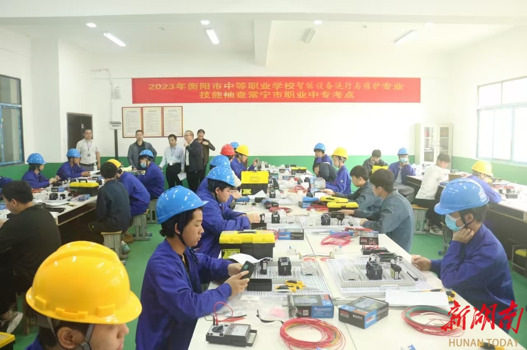 衡阳市中等职业学校“双优”建设系列观察·常宁市职业中等专业学校的“造梦”方程式丨湖南日报要闻(图7)