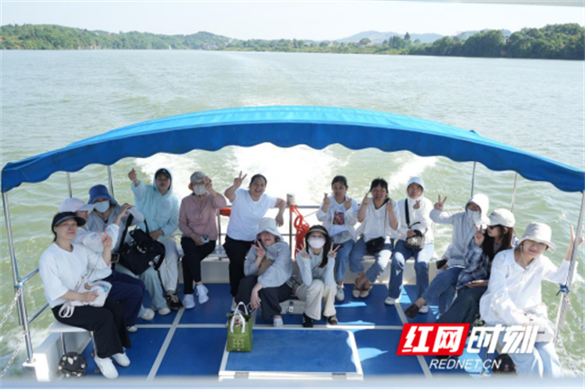 永州市妇幼保健院2024年度护理表彰暨2025年春游拓展活动圆满举行(图3)