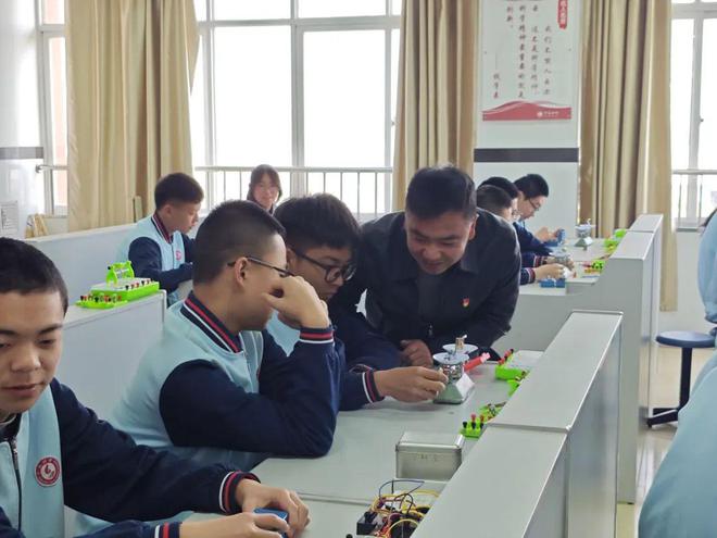 大理市教体系统教师队伍建设赋能教育高质量发展(图11)