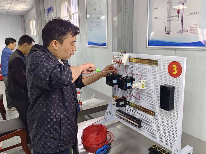 山能建工方大公司:“创新火花”点燃“发展引擎”(图3)