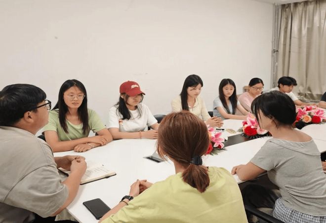 黄河科技学院商学部党委：党建领航凝合力团建聚力助振兴(图5)