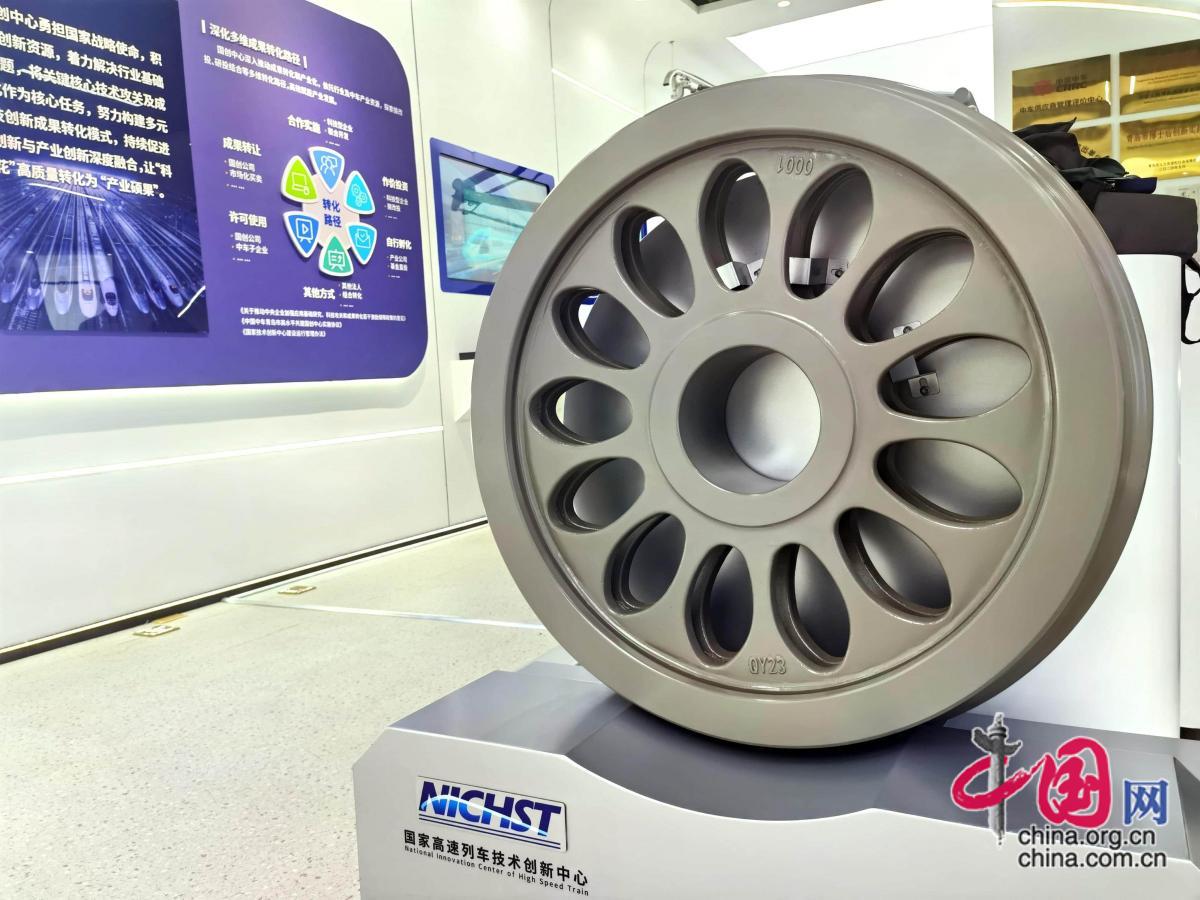 从实验室到生产线的“加速器”国家高速列车技术创新中心“五圈赋能”促转化(图1)
