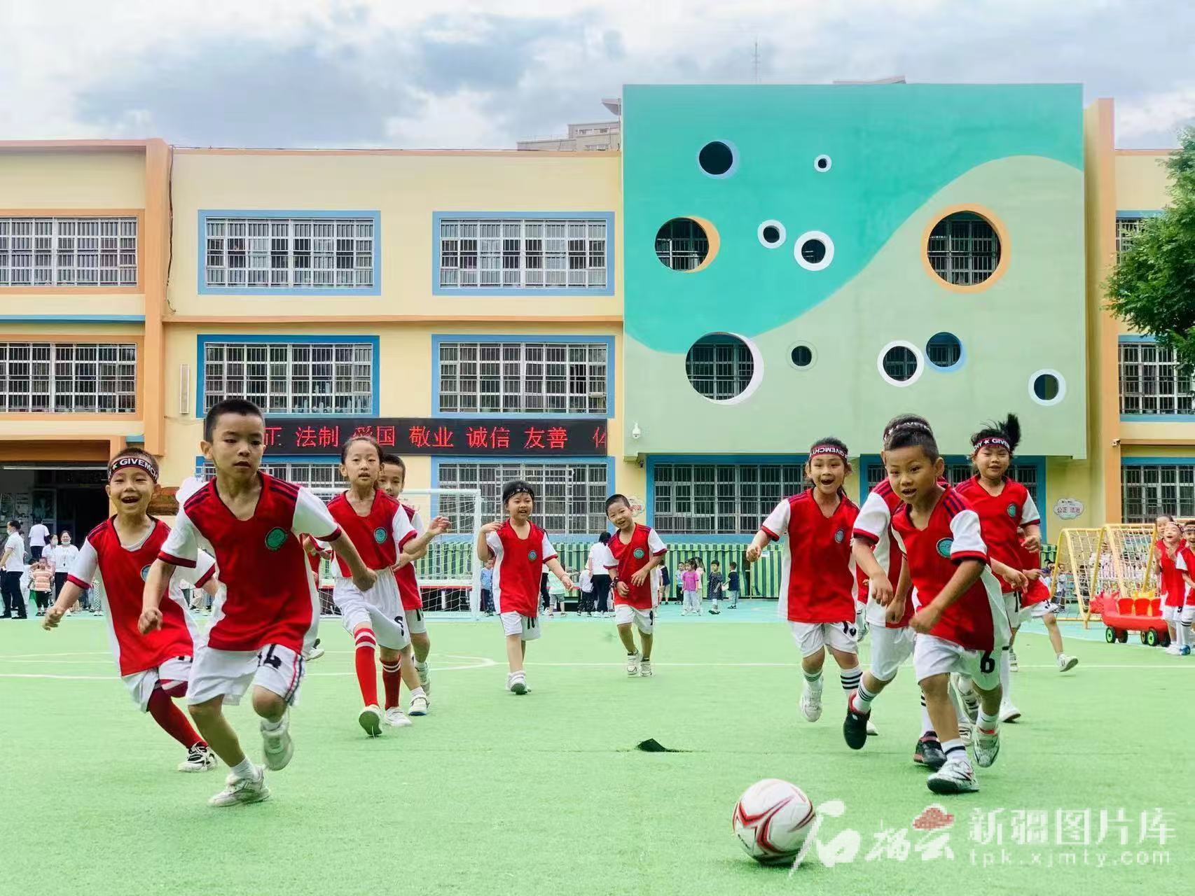 从“有园上”到“上好园”博州普惠性幼儿园立标杆(图1)