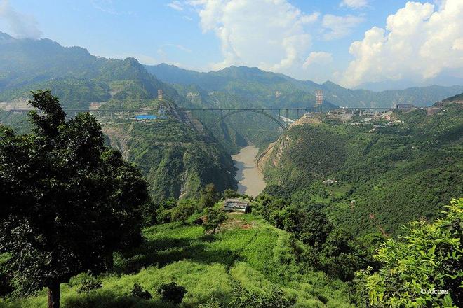 23年对决359米！印度“基建史诗”通车藏着什么秘密？(图2)