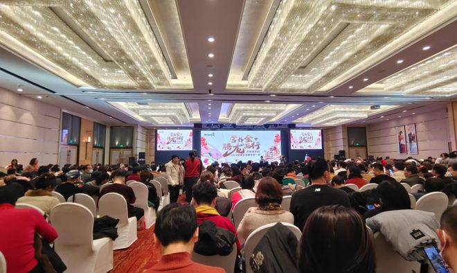 安博体育:公司团建新选择:8个趣味游戏增强团队凝聚力(图2)